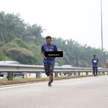 Runner Photo 7392245