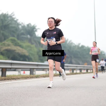 Runner Photo 7392285