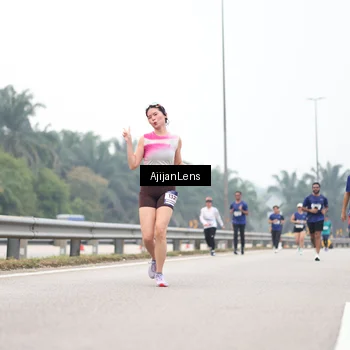 Runner Photo 7392300