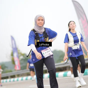 Runner Photo 7392310