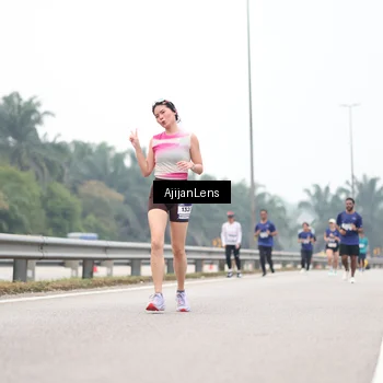 Runner Photo 7392321