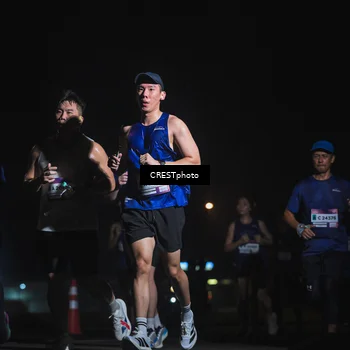Runner Photo 7392340