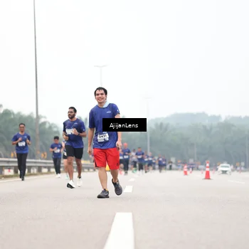 Runner Photo 7392342