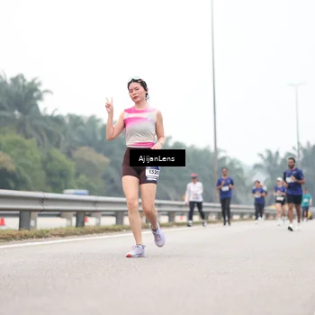Runner Photo 7392353
