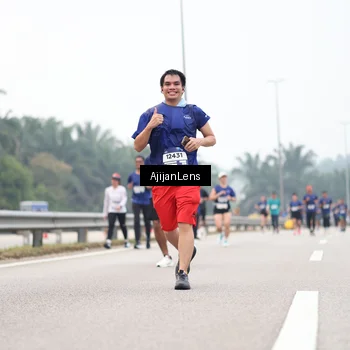 Runner Photo 7392363
