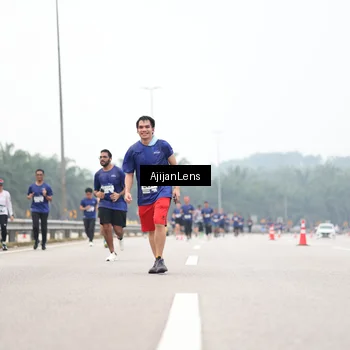 Runner Photo 7392371