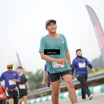 Runner Photo 7392390
