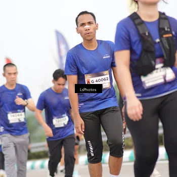Runner Photo 7392411