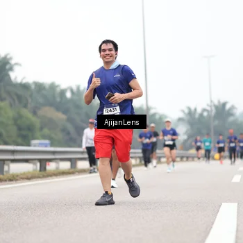 Runner Photo 7392425