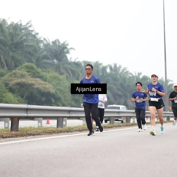 Runner Photo 7392426