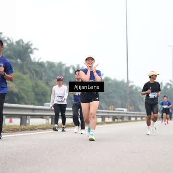 Runner Photo 7392453