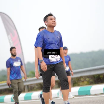 Runner Photo 7392458