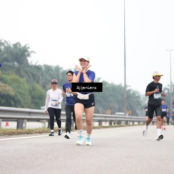 Runner Photo 7392476