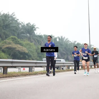 Runner Photo 7392488