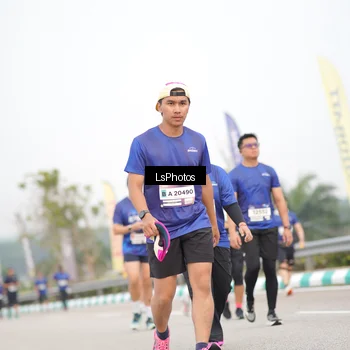 Runner Photo 7392510