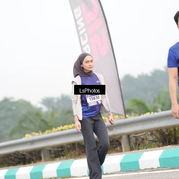 Runner Photo 7392511