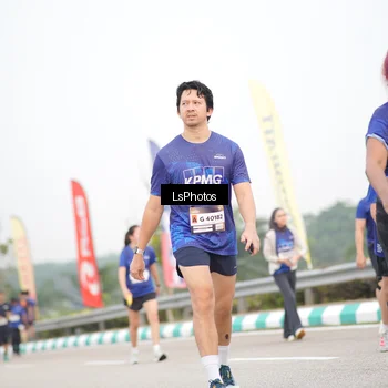 Runner Photo 7392514