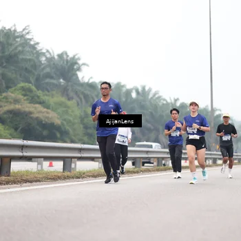 Runner Photo 7392534
