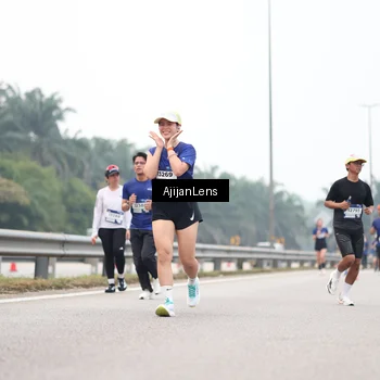 Runner Photo 7392571