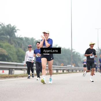 Runner Photo 7392599