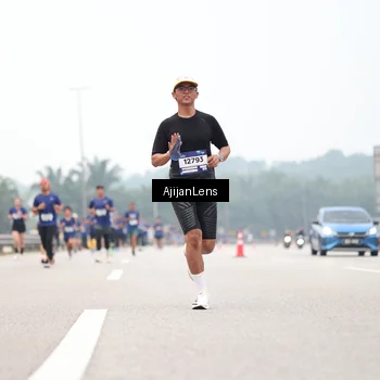 Runner Photo 7392621