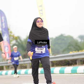 Runner Photo 7392672