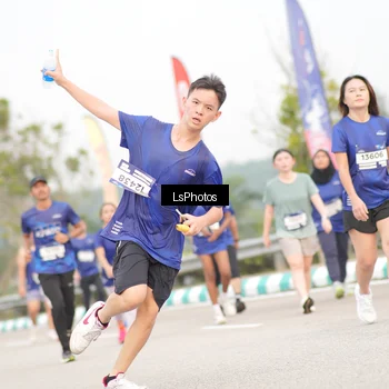 Runner Photo 7392698