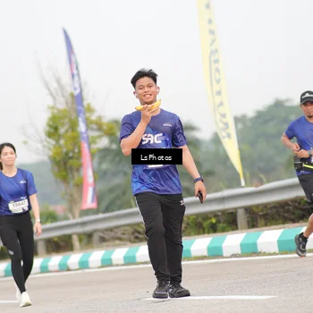 Runner Photo 7392752
