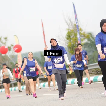 Runner Photo 7392763