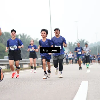 Runner Photo 7392812