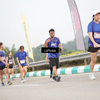 Runner Photo 7392823