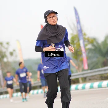 Runner Photo 7392898