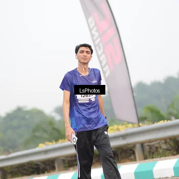 Runner Photo 7392905