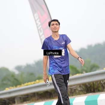 Runner Photo 7392907