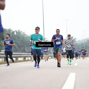 Runner Photo 7392945