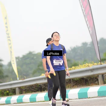 Runner Photo 7392950