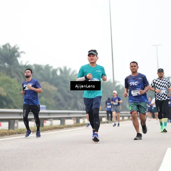 Runner Photo 7392965