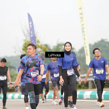 Runner Photo 7392992