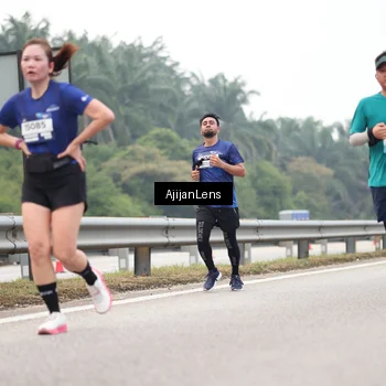 Runner Photo 7392994