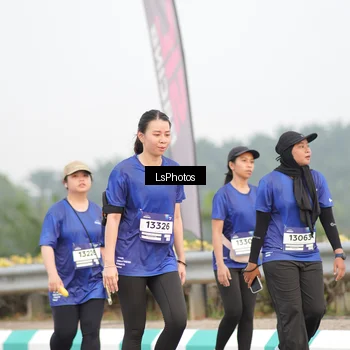 Runner Photo 7392996