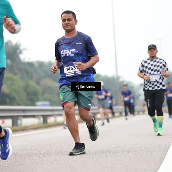 Runner Photo 7393016