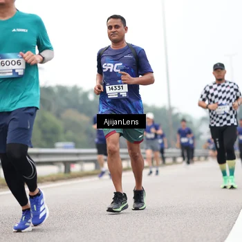 Runner Photo 7393023