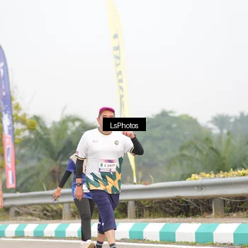 Runner Photo 7393028