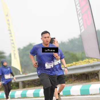 Runner Photo 7393038