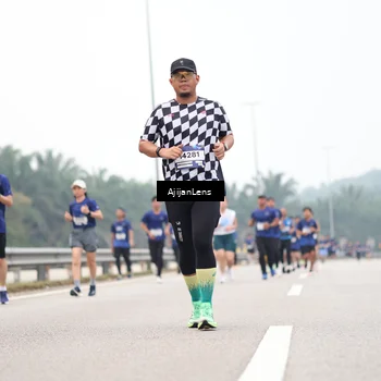 Runner Photo 7393039