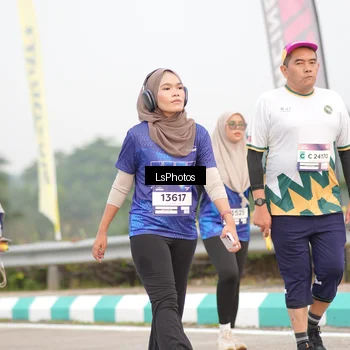 Runner Photo 7393044