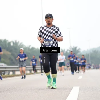 Runner Photo 7393056
