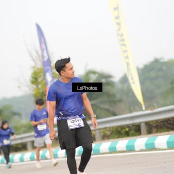 Runner Photo 7393058