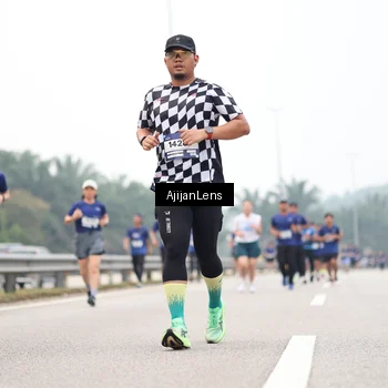 Runner Photo 7393078