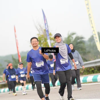 Runner Photo 7393102